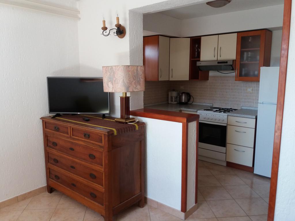 Studio Apartments Igor Врсар Экстерьер фото